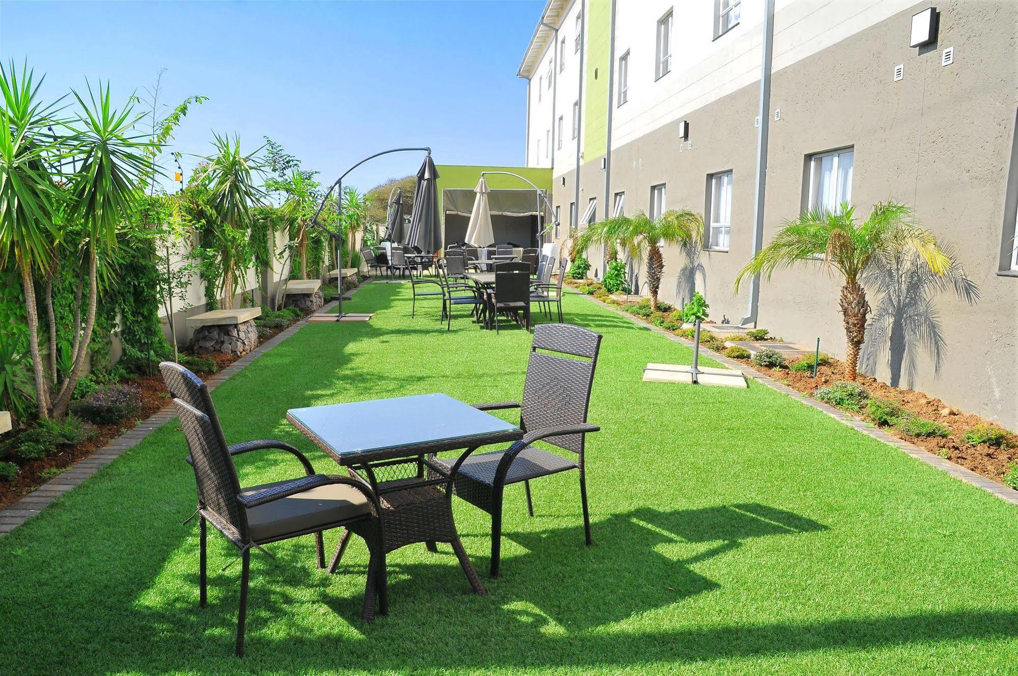 Travelodge Gaborone Extérieur photo