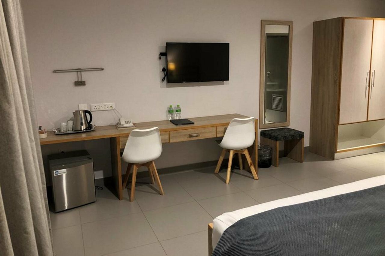 Travelodge Gaborone Extérieur photo